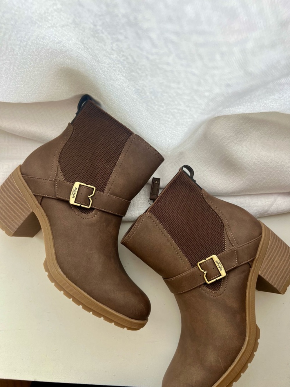 Dr. Scholl's Women's Parker Lug Sole Chelsea Boot